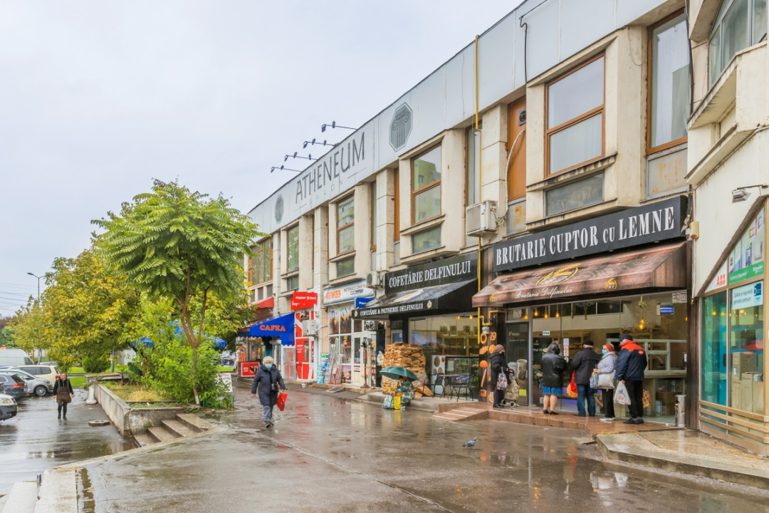 COMPLEX DELFIN, SPATII COMERCIALE 600 MP, DOUA NIVELURI!
