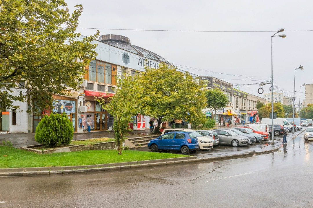 COMPLEX DELFIN, SPATII COMERCIALE 600 MP, DOUA NIVELURI!