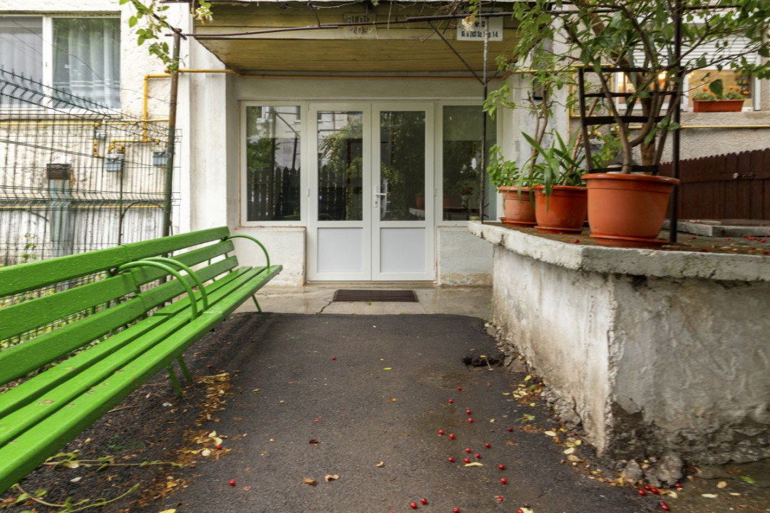 OTOPENI - CENTRAL, APARTAMENT IN VILA, 3 CAMERE 79 MP, ETAJ 1!
