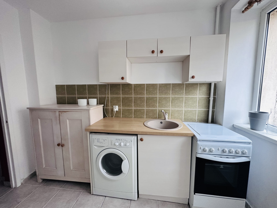 Apartament  cochet de inchiriat situat pe Strada Maior Coravu ,Vatra Luminoasa 