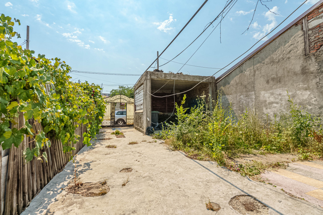 GIURGIULUI - BALOMIR, CASA DEMOLABILA 40 MP, LOT 200 MP!