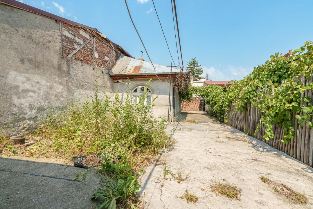 GIURGIULUI - BALOMIR, CASA DEMOLABILA 40 MP, LOT 200 MP!