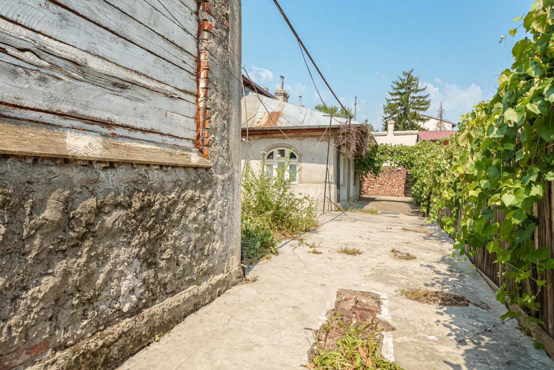 GIURGIULUI - BALOMIR, CASA DEMOLABILA 40 MP, LOT 200 MP!