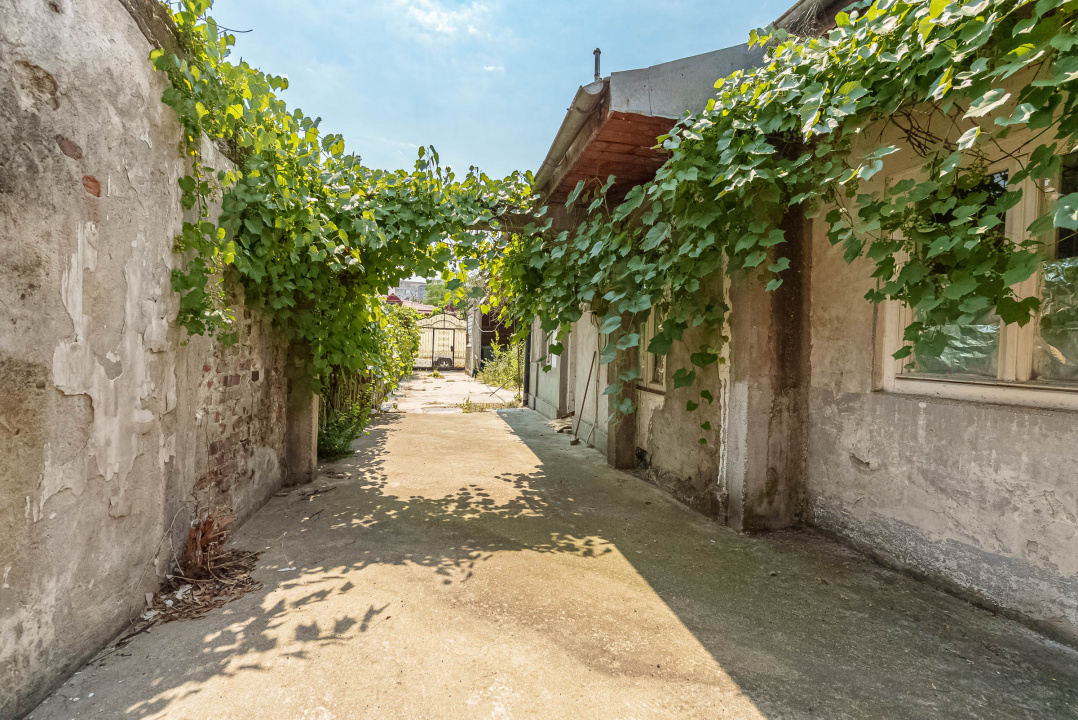 GIURGIULUI - BALOMIR, CASA DEMOLABILA 40 MP, LOT 200 MP!