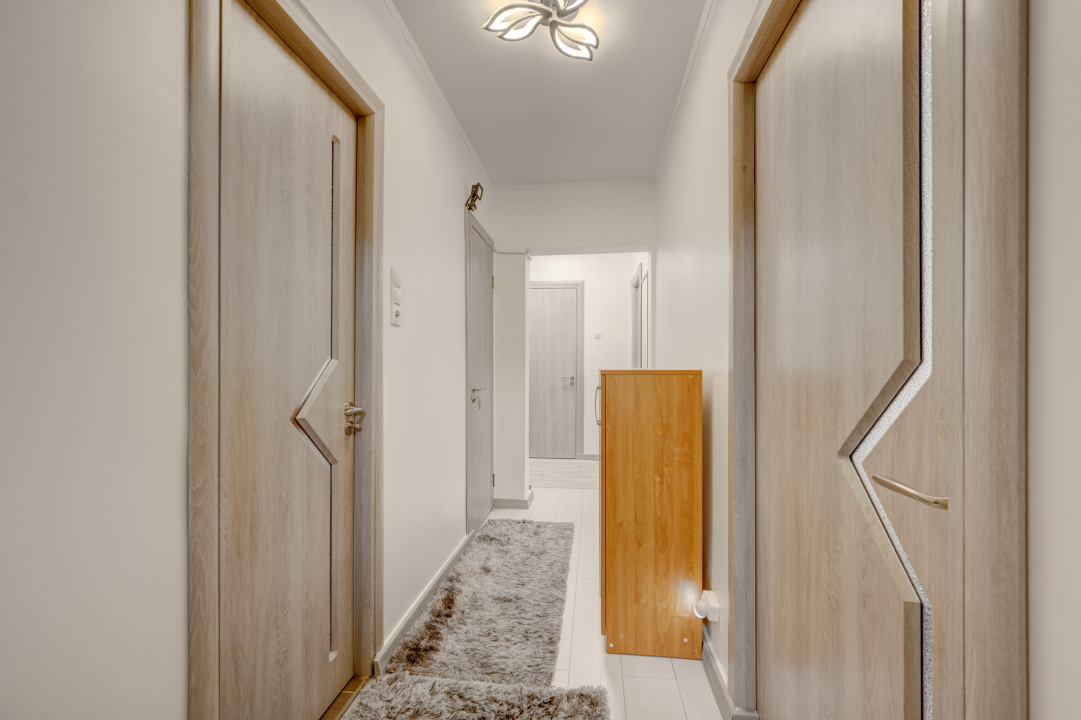 TINERETULUI - VISANA, APARTAMENT 2 CAMERE 53 MP, ETAJ 1, LA CHEIE!