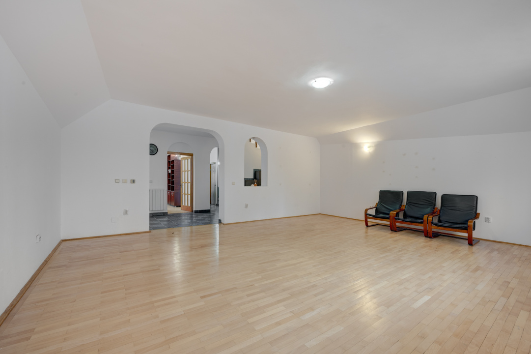 UVERTURII - CETATEA DE BALTA, VILA 436 MP UTILI, LOT 300 MP!