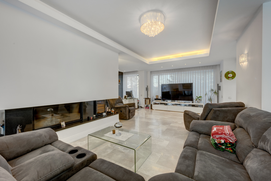 CORBEANCA - ROSE GARDEN, VILA 500 MP, LOT 1100 MP, LA CHEIE!