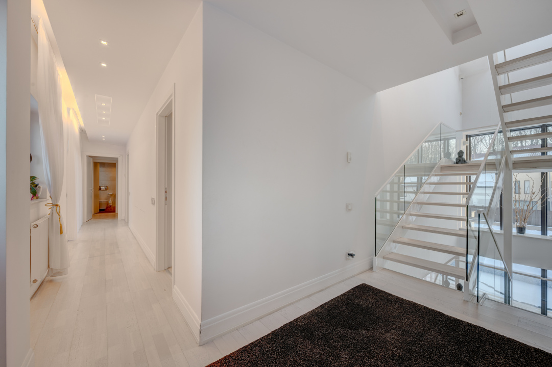 CORBEANCA - ROSE GARDEN, VILA 500 MP, LOT 1100 MP, LA CHEIE!