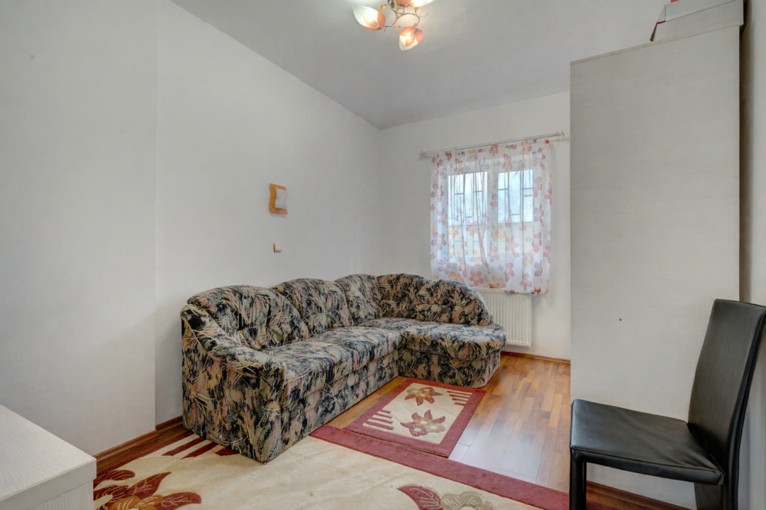 MOGOSOAIA - CENTRAL, CASA 200 MP UTILI, LOT 500 MP, LA CHEIE!