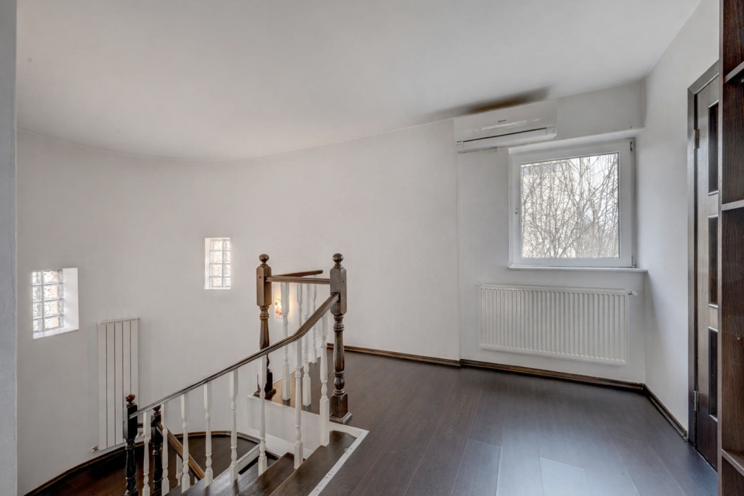 MOGOSOAIA - CENTRAL, CASA 200 MP UTILI, LOT 500 MP, LA CHEIE!