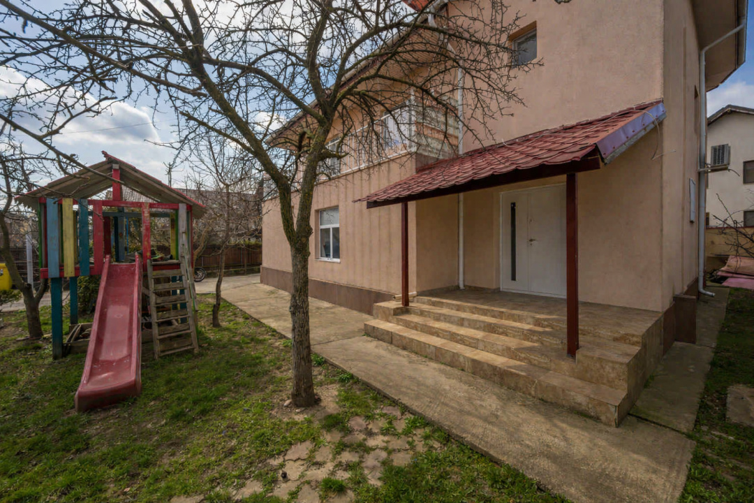 MOGOSOAIA - CENTRAL, CASA 200 MP UTILI, LOT 500 MP, LA CHEIE!