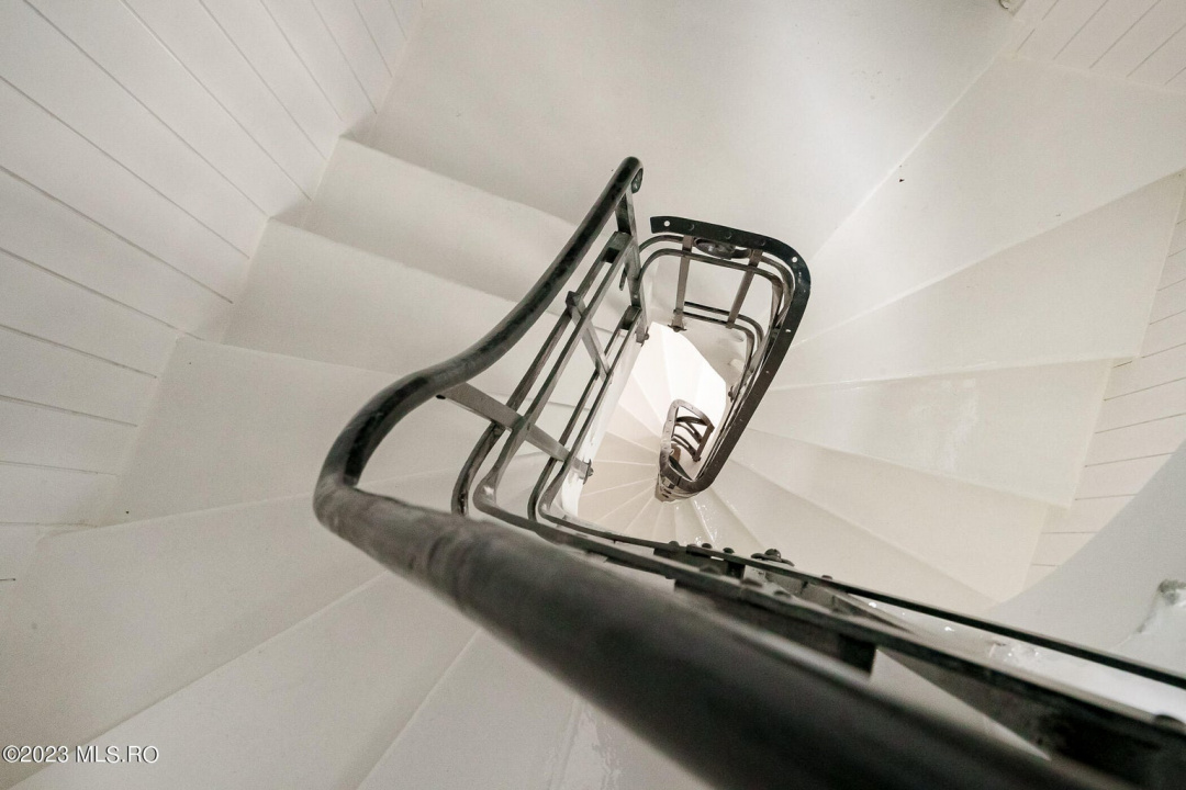 COTROCENI-GRADINA BOTANICA STUDIO LA CHEIE, 33 MP!