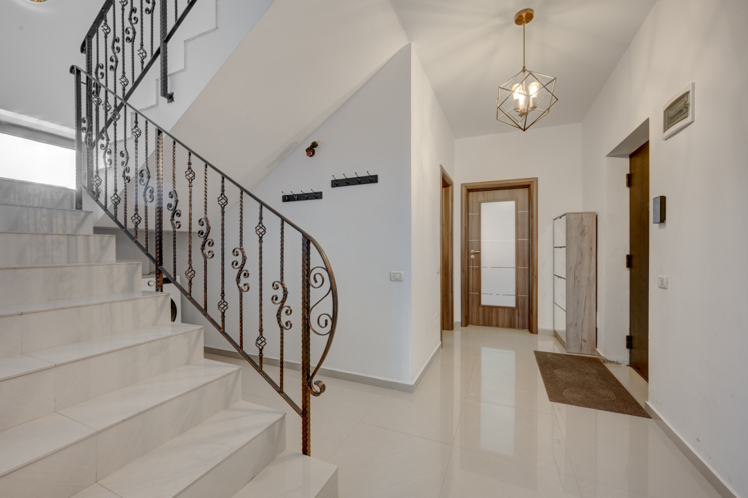 DOBROESTI – DOINEI, DUPLEX 4 CAMERE 150 MP, LIFT, PARCARE!